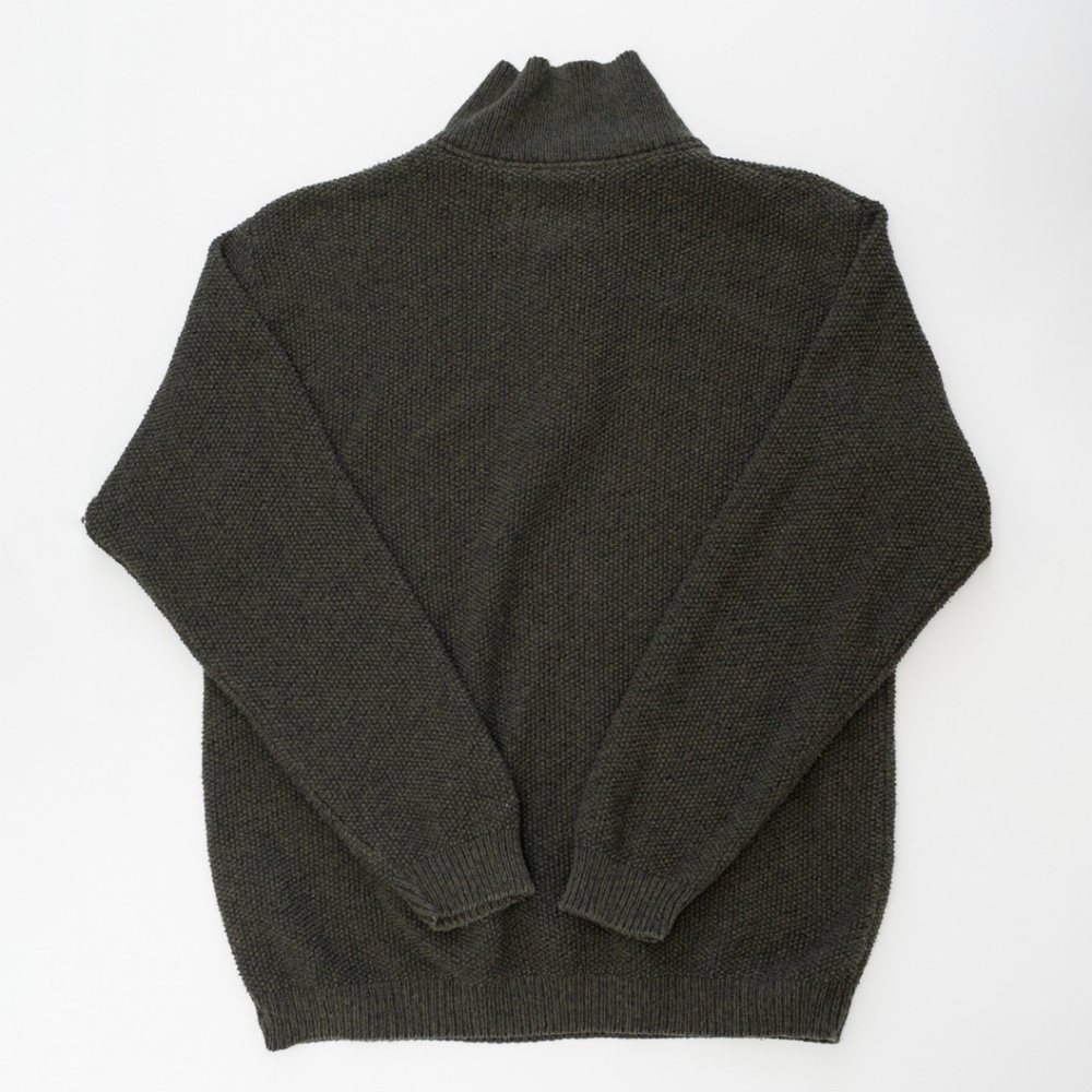 Common Threads Green Pullover Size Medium - image 7